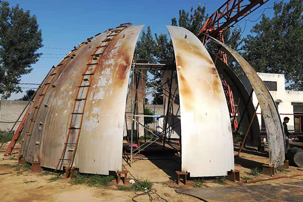 分瓣制作直径11米不锈钢半球封头